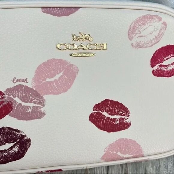 Authentic Coach Jamie Camera Bag With Lips Print Crossbody Purse Leather - Picture 3 of 6